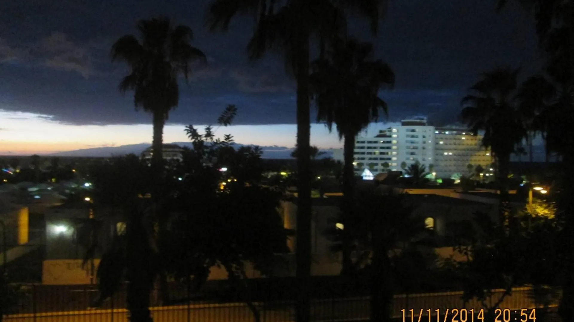 度假居 Beach Close Las Americas New Gem Apt Wi Fi Free Playa Honda 阿罗纳